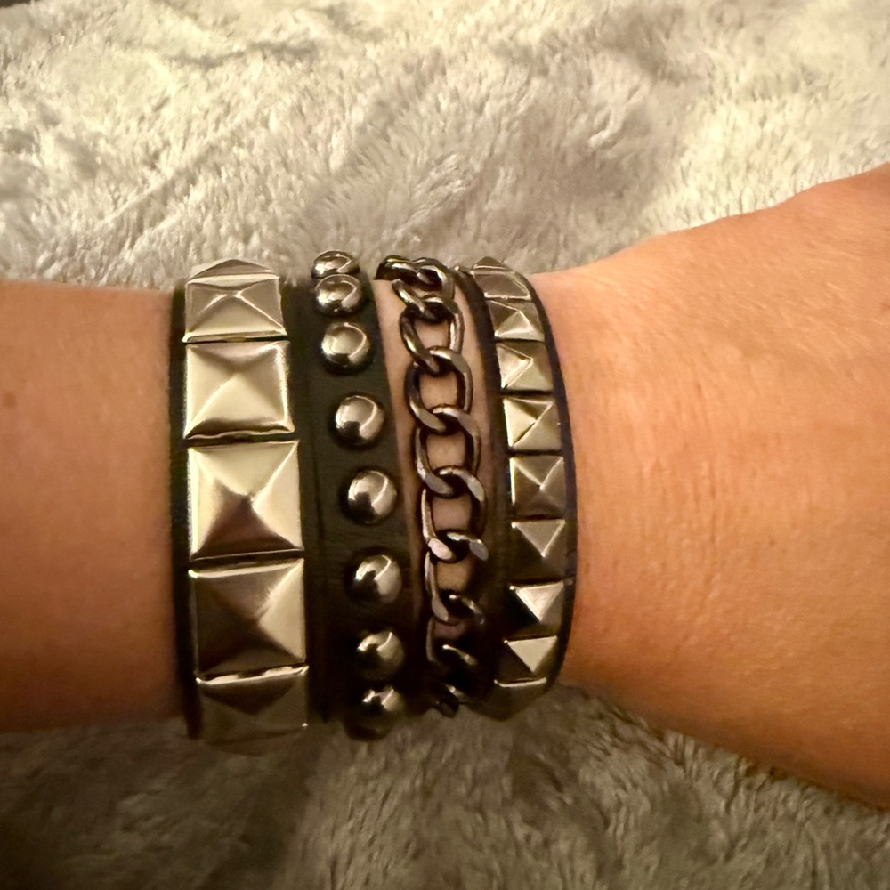 Silver and Black Studded Bracelet Set - Picture 5 of 6
